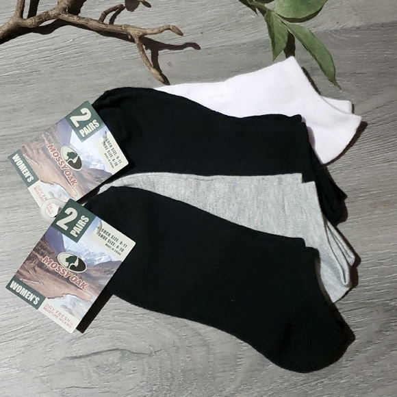 Mossy Oak Accessories - Women's athletic mossy oak socks